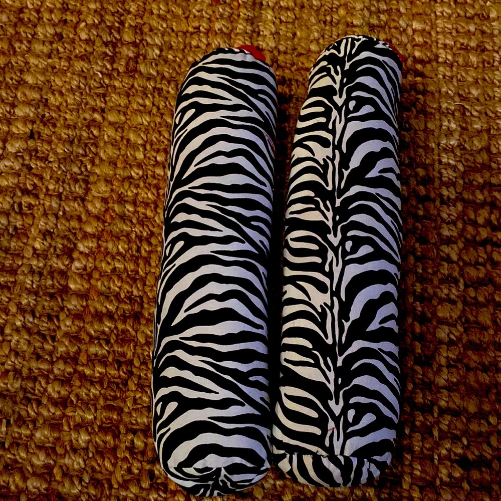 Boot shapers.